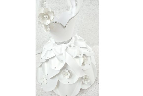 Paper Dress Templates: 3D SVG Shapes for Brands